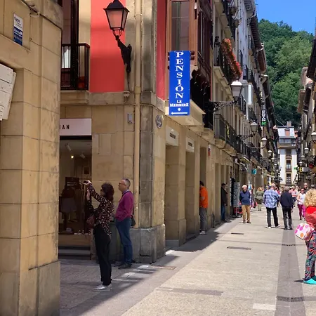 La Marinera *